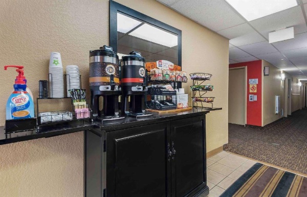 Extended Stay America Suites - Rochester - Greece image 11